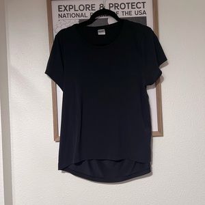 Athleta Air Out Cinch Tee